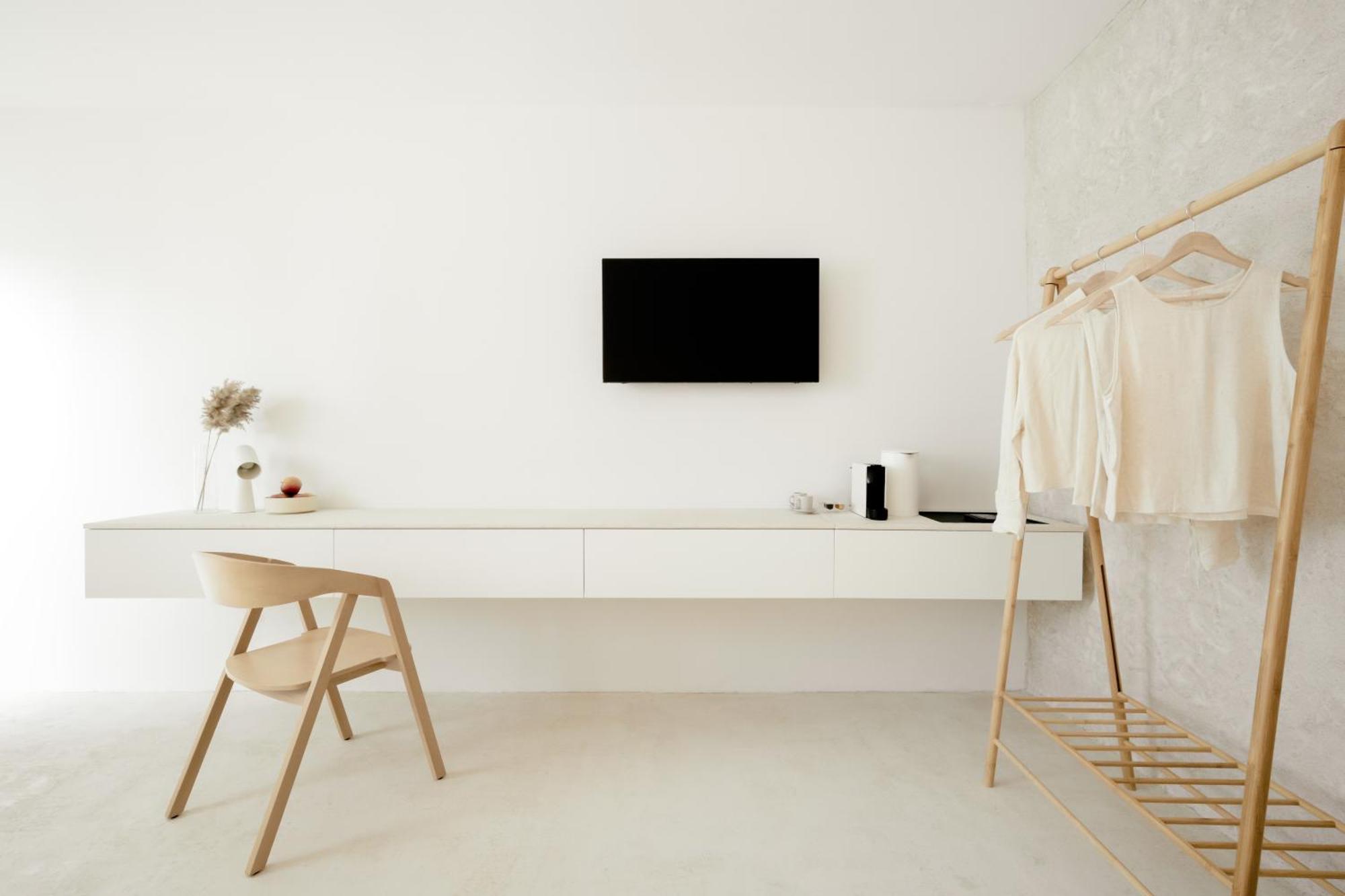 Hotel Hello Plovdiv - Free Parking And Pet Friendly ภายนอก รูปภาพ