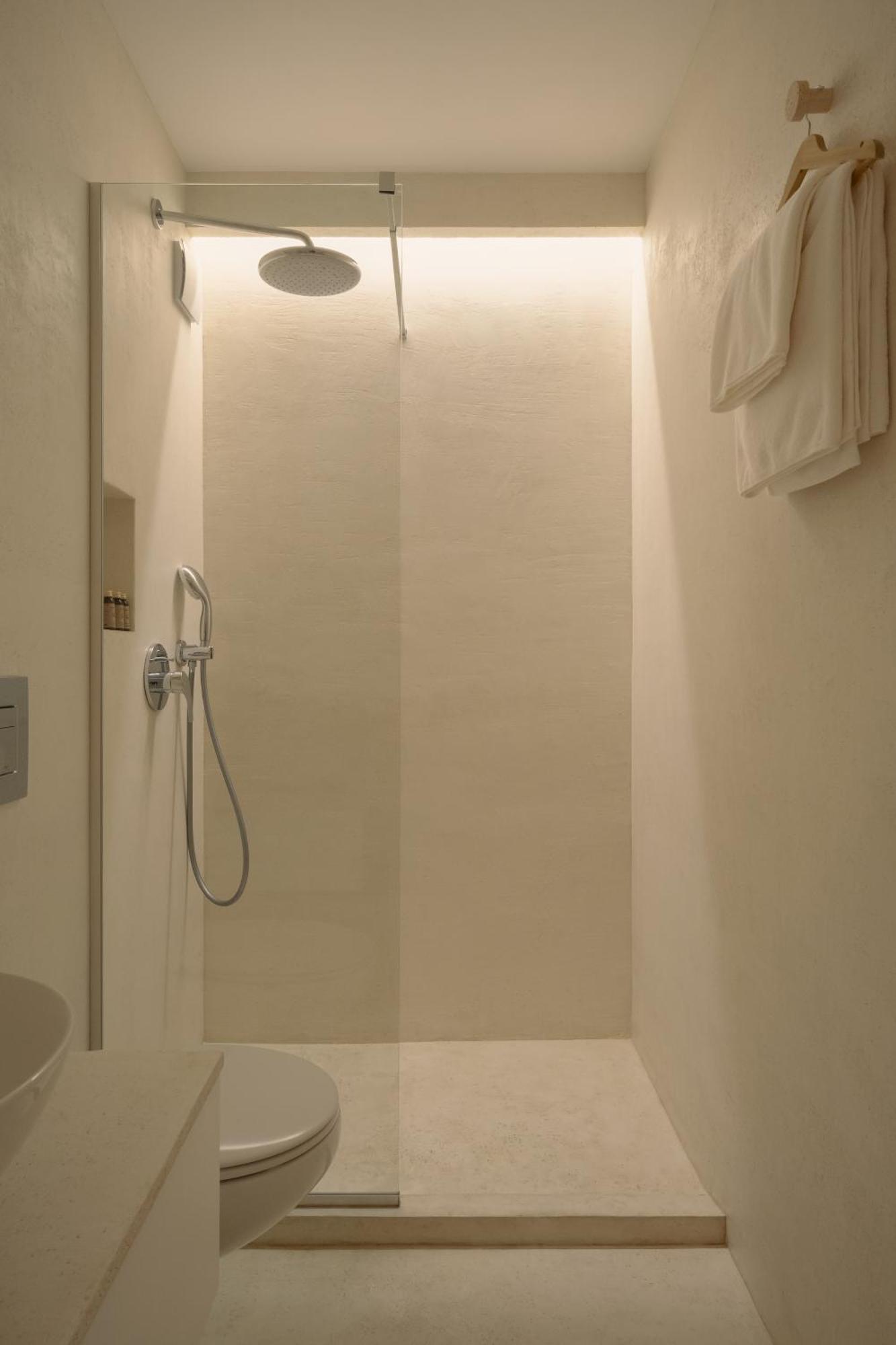 Hotel Hello Plovdiv - Free Parking And Pet Friendly ภายนอก รูปภาพ